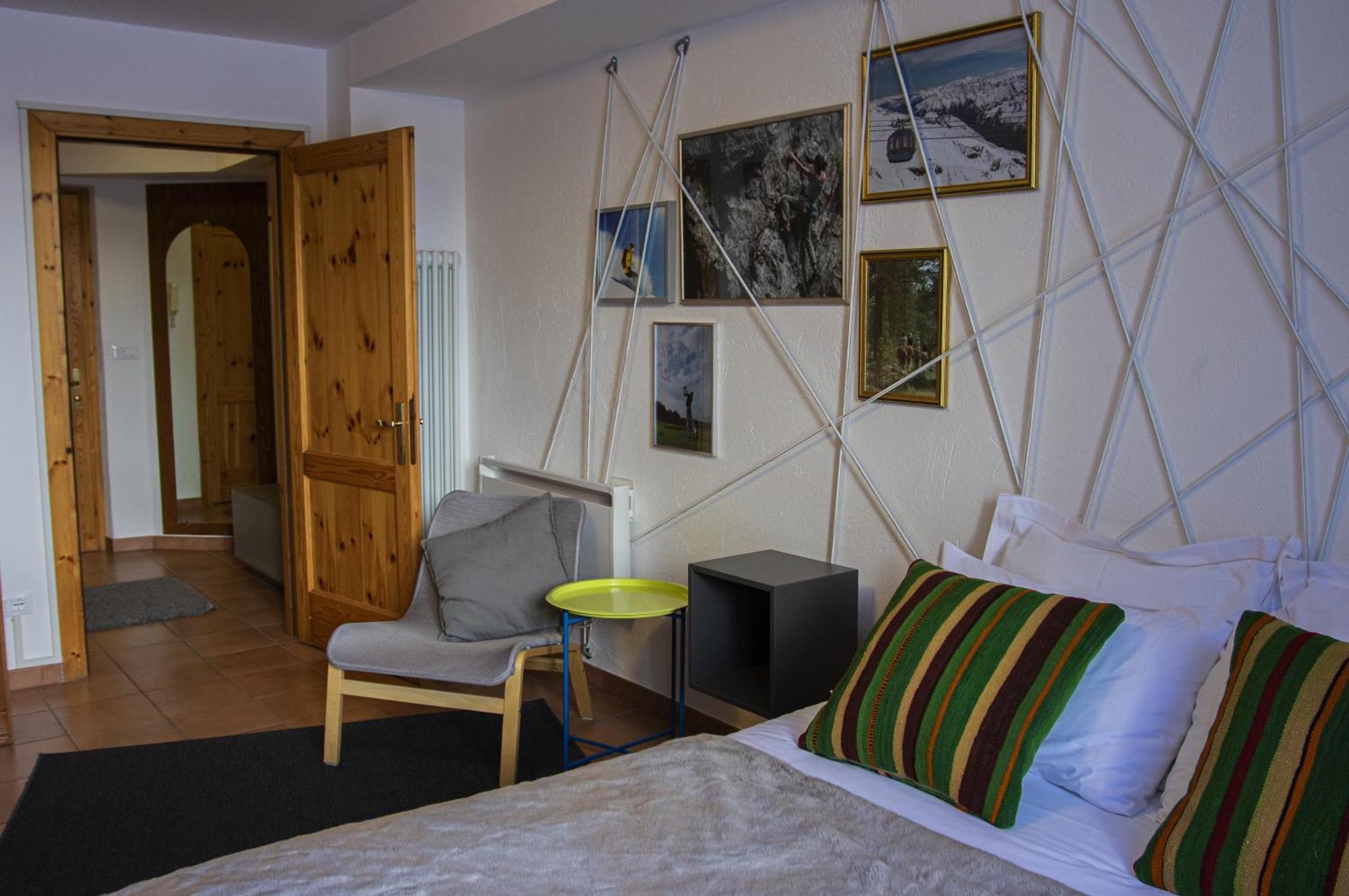 Base Camp Alpine Apartments Breuil-Cervinia Szoba fotó