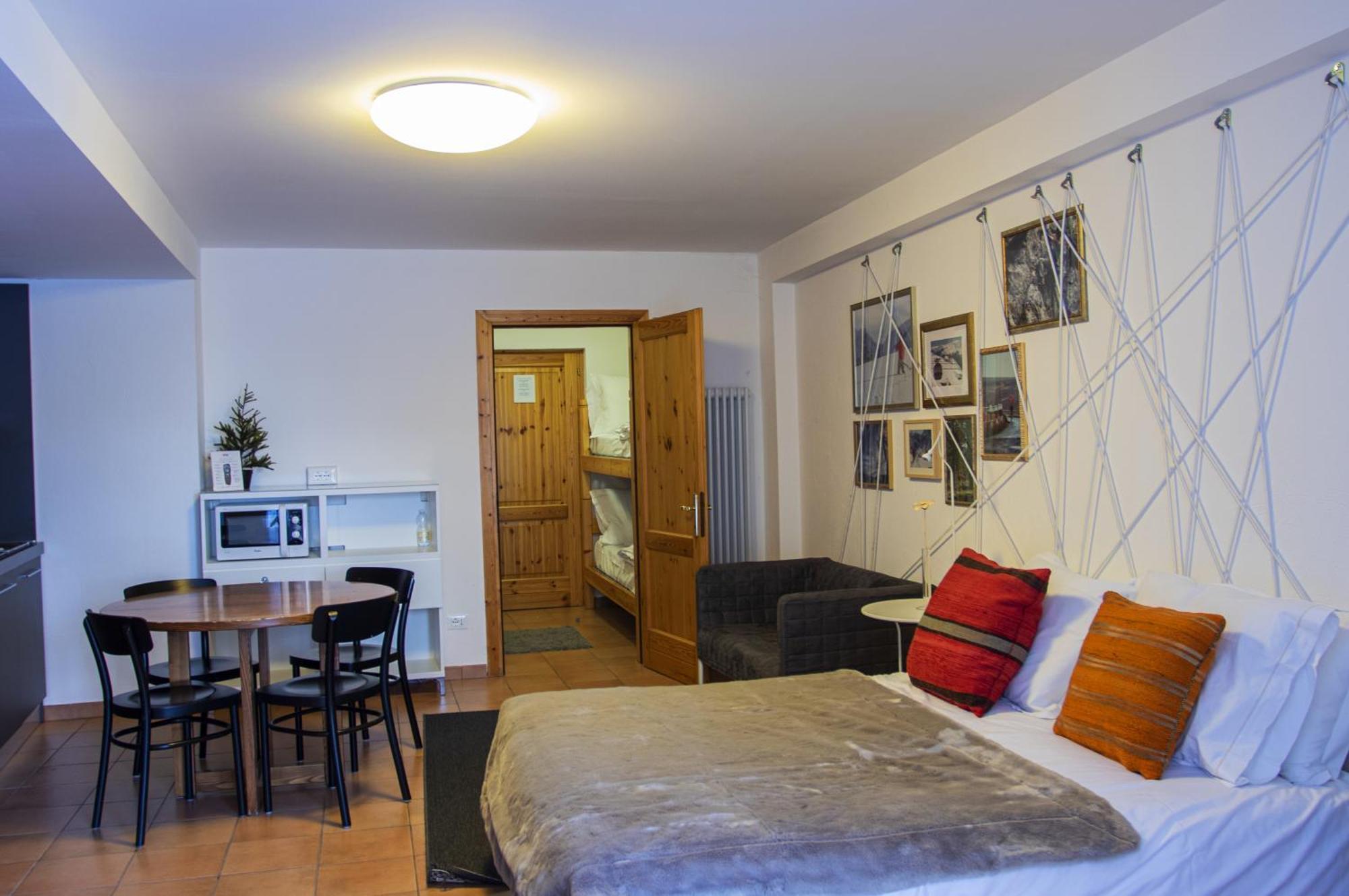 Base Camp Alpine Apartments Breuil-Cervinia Szoba fotó